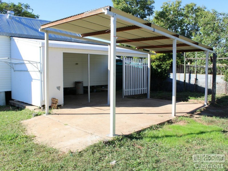 19 Kitchener Street, Clermont QLD 4721
