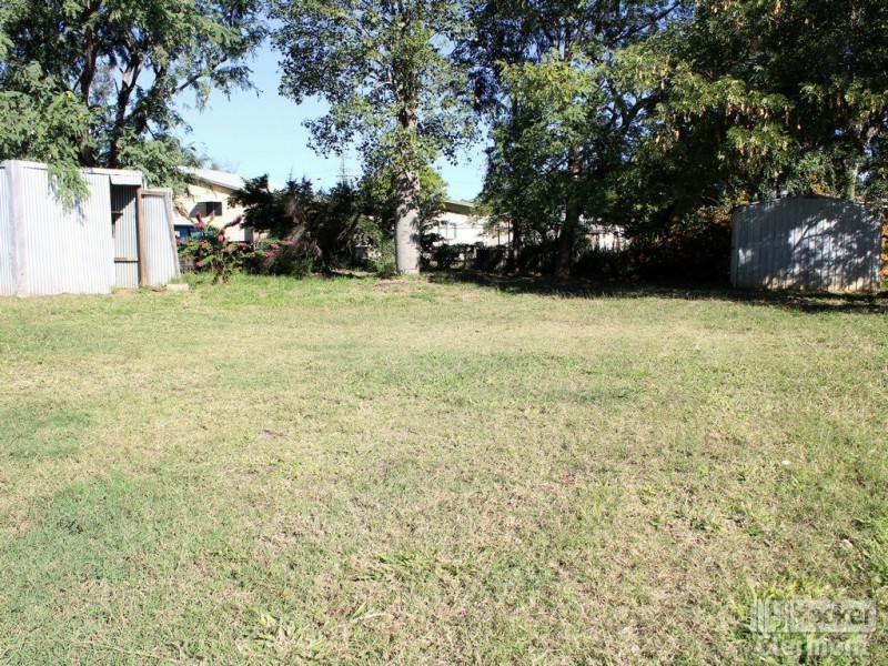 19 Kitchener Street, Clermont QLD 4721