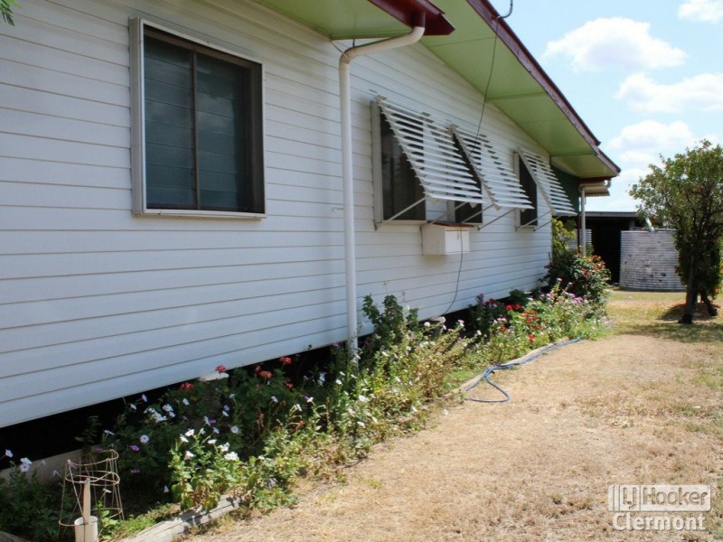 10 Sirius Street, Clermont QLD 4721