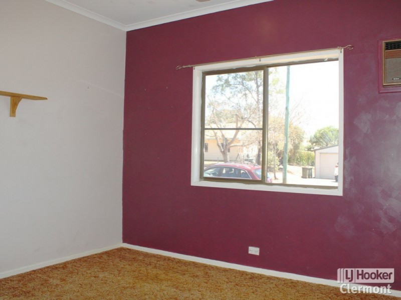 1 Derrett Court, Clermont QLD 4721