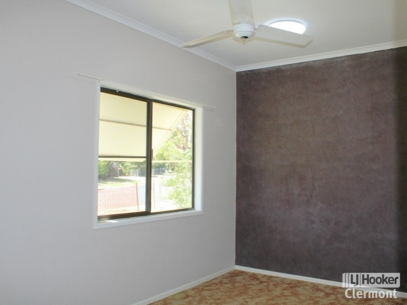 1 Derrett Court, Clermont QLD 4721
