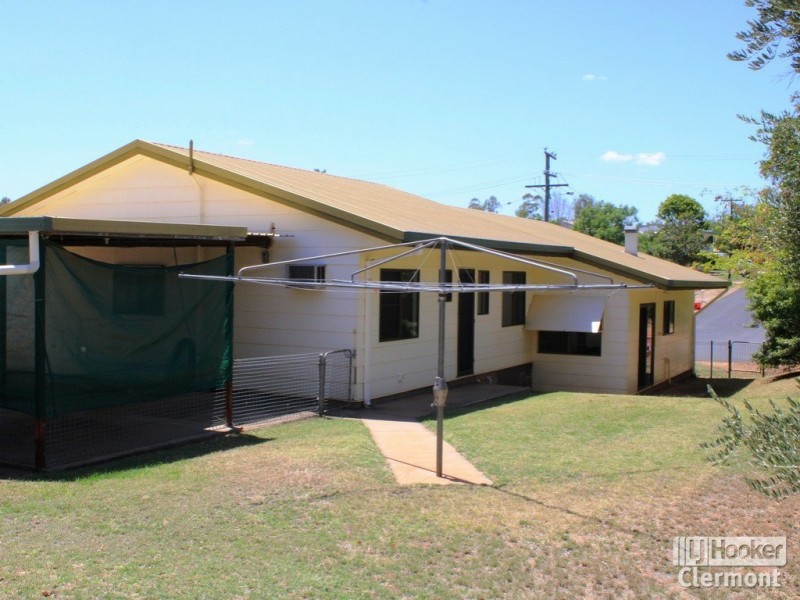 1 Derrett Court, Clermont QLD 4721