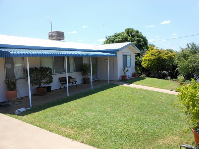 3 Collins Street, Clermont QLD 4721