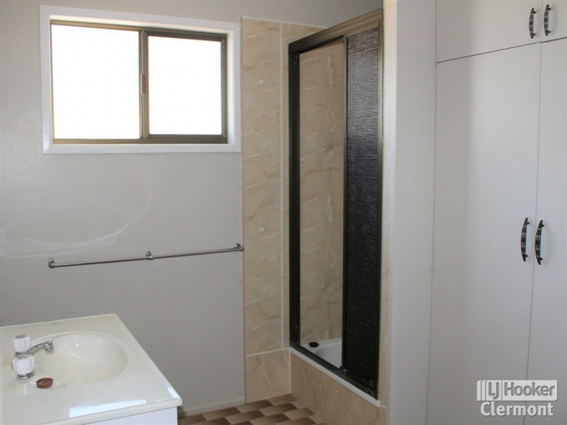 3 Haig Street, Clermont QLD 4721