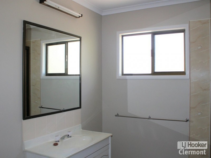 3 Haig Street, Clermont QLD 4721