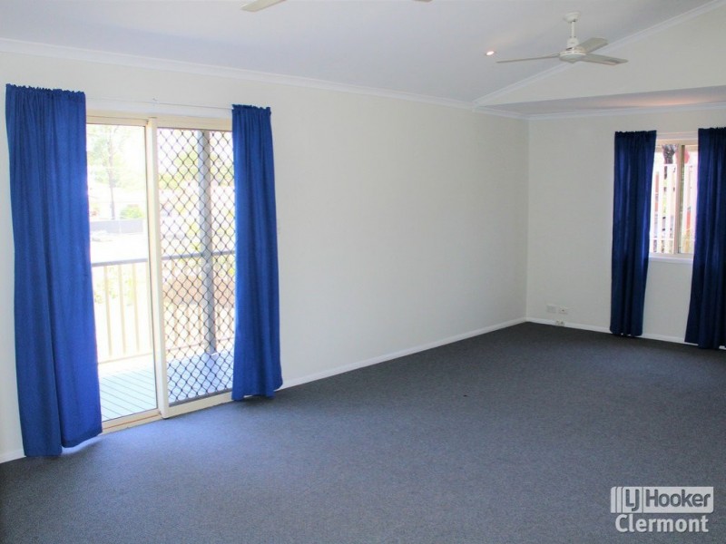 27 Blair Street, Clermont QLD 4721