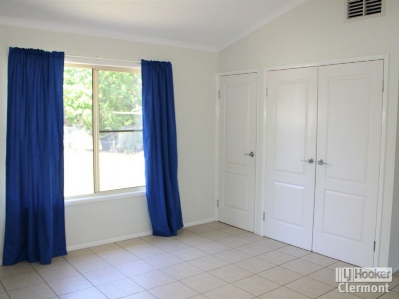 27 Blair Street, Clermont QLD 4721