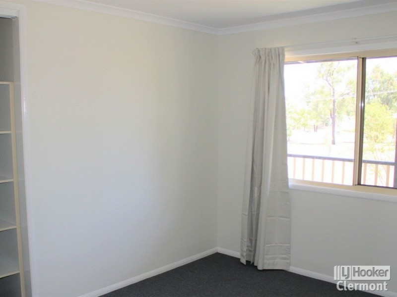 27 Blair Street, Clermont QLD 4721