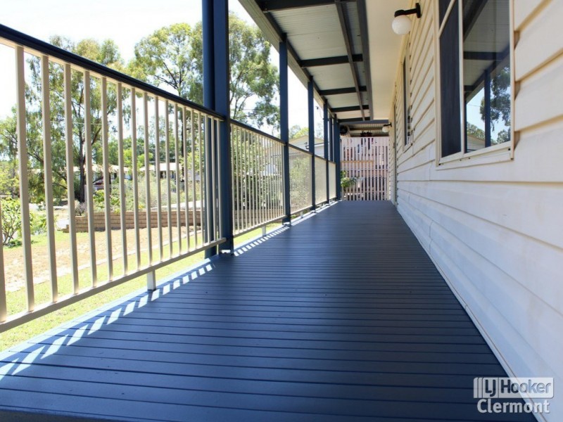 27 Blair Street, Clermont QLD 4721
