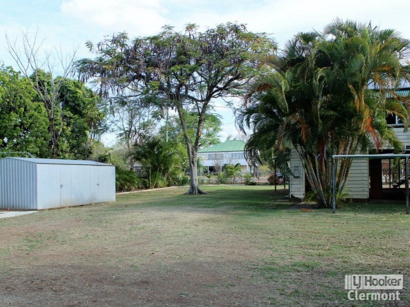 12 French Street, Clermont QLD 4721