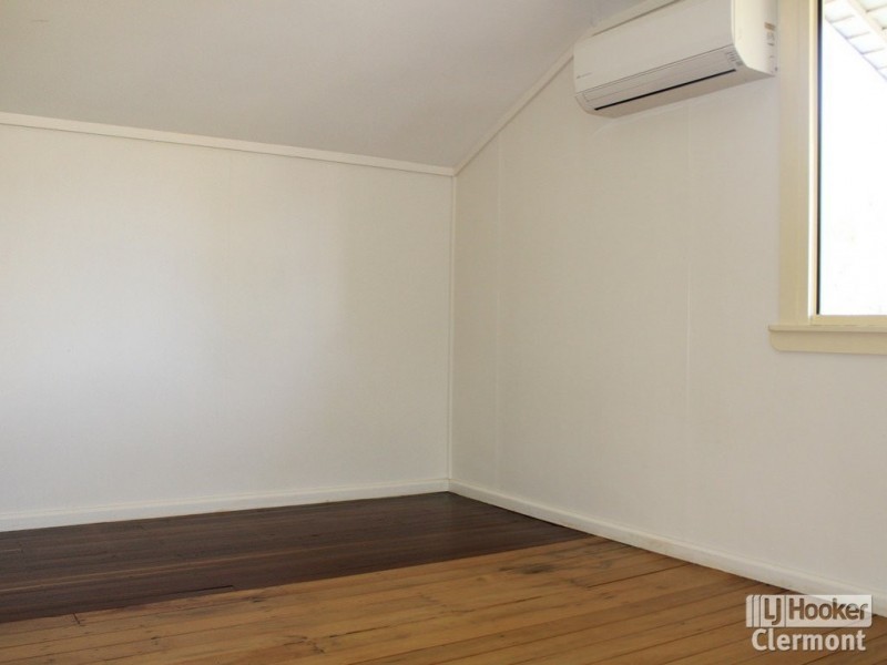 12 French Street, Clermont QLD 4721