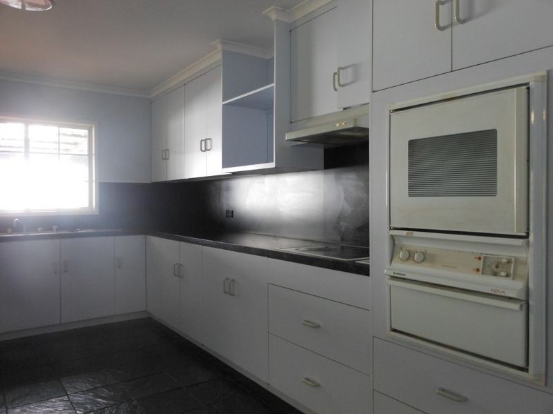 84 Avalon Road, Clermont QLD 4721