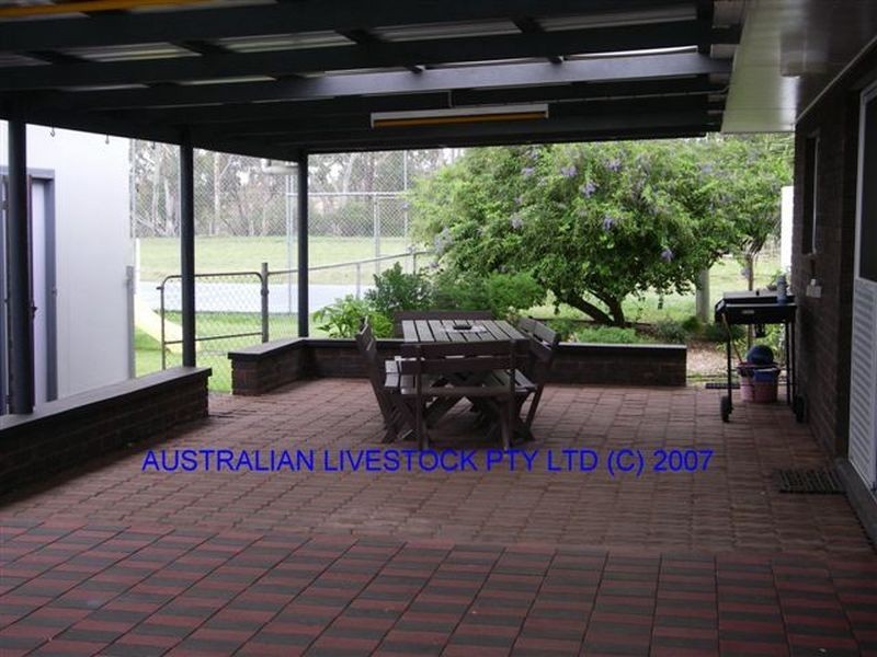 84 Avalon Road, Clermont QLD 4721