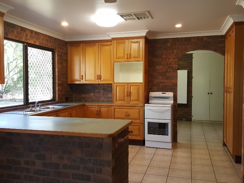 39 Langston Lane, Clermont QLD 4721