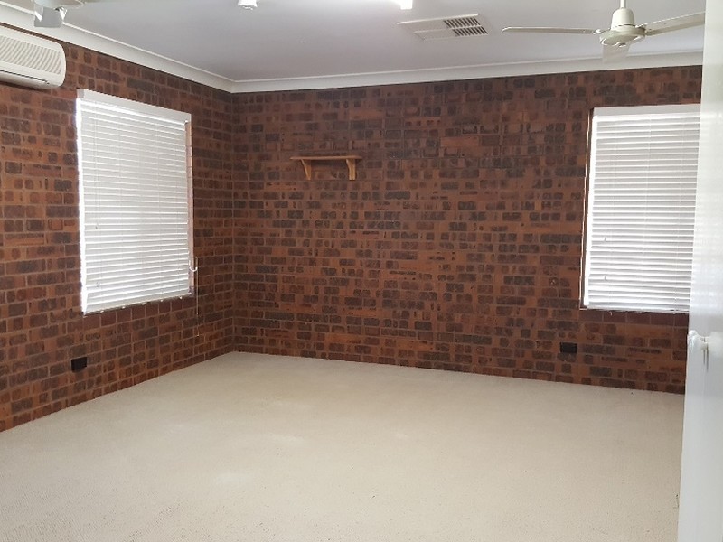 39 Langston Lane, Clermont QLD 4721