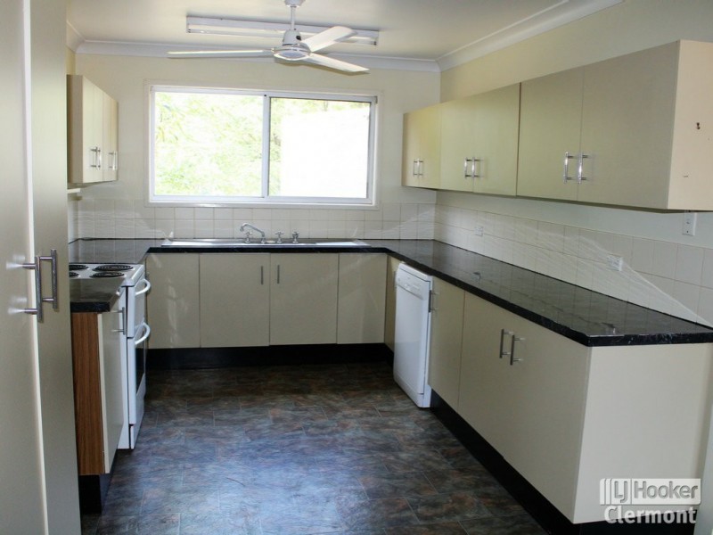 31 Douglass Street, Clermont QLD 4721