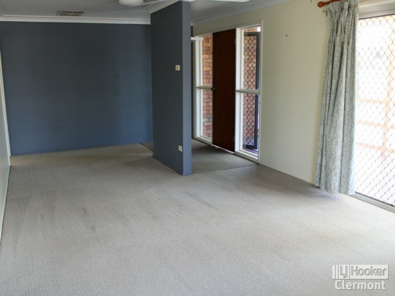 31 Douglass Street, Clermont QLD 4721