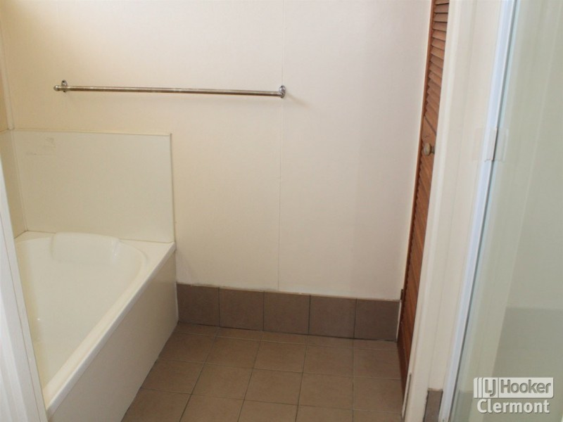 31 Douglass Street, Clermont QLD 4721