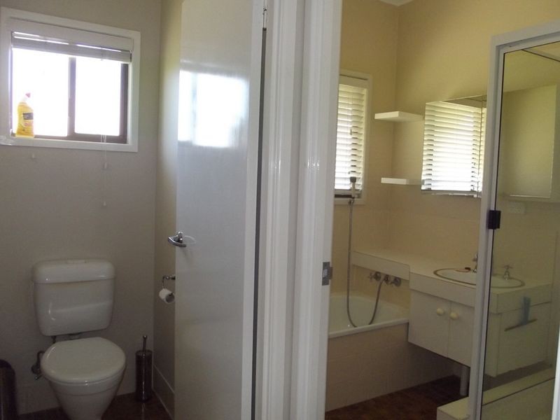 6 Mimosa Street, Clermont QLD 4721