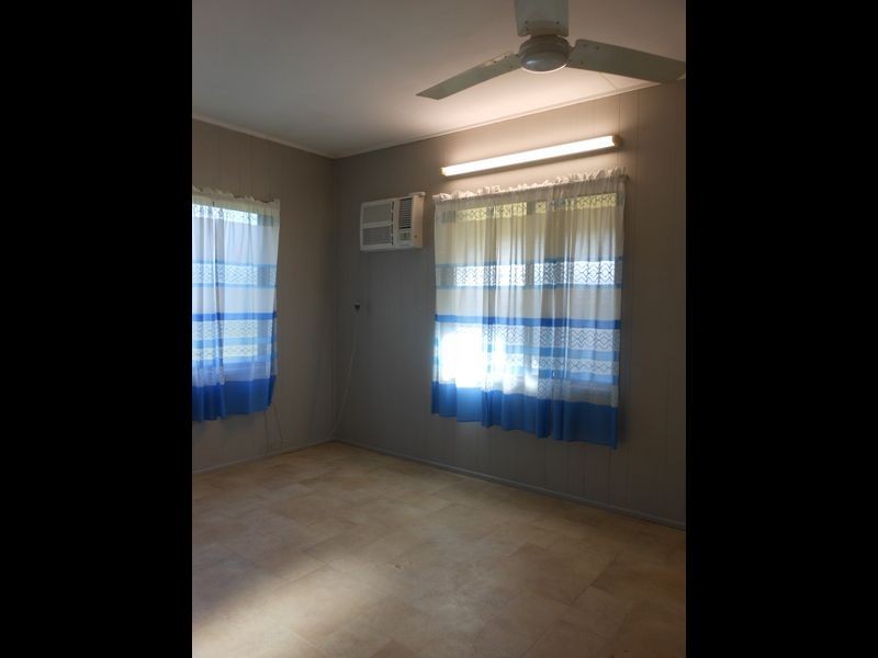 25 Monash Court, Clermont QLD 4721