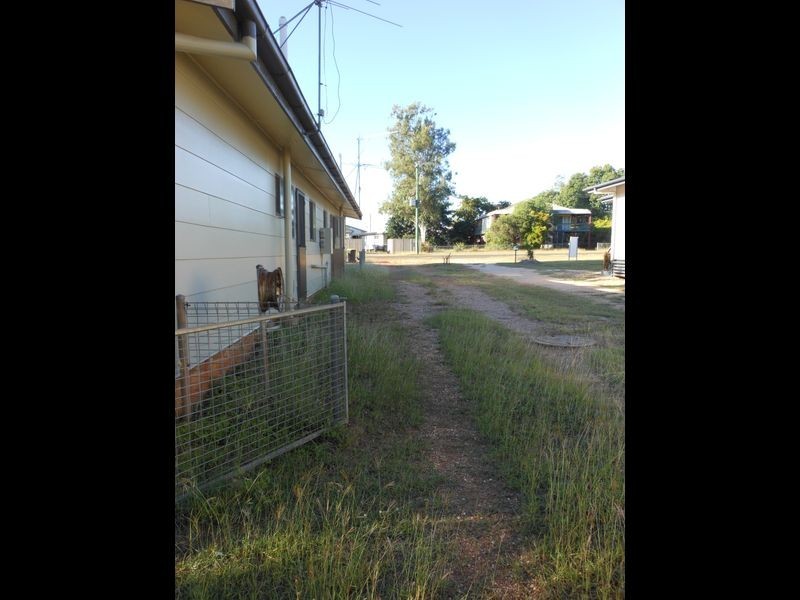 25 Monash Court, Clermont QLD 4721