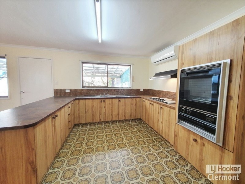 9 Blamey Street, Clermont QLD 4721