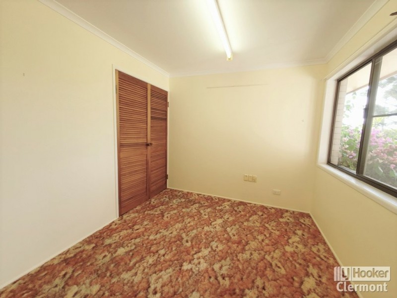 9 Blamey Street, Clermont QLD 4721