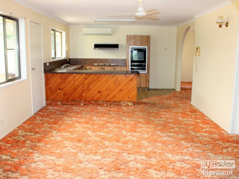 9 Blamey Street, Clermont QLD 4721