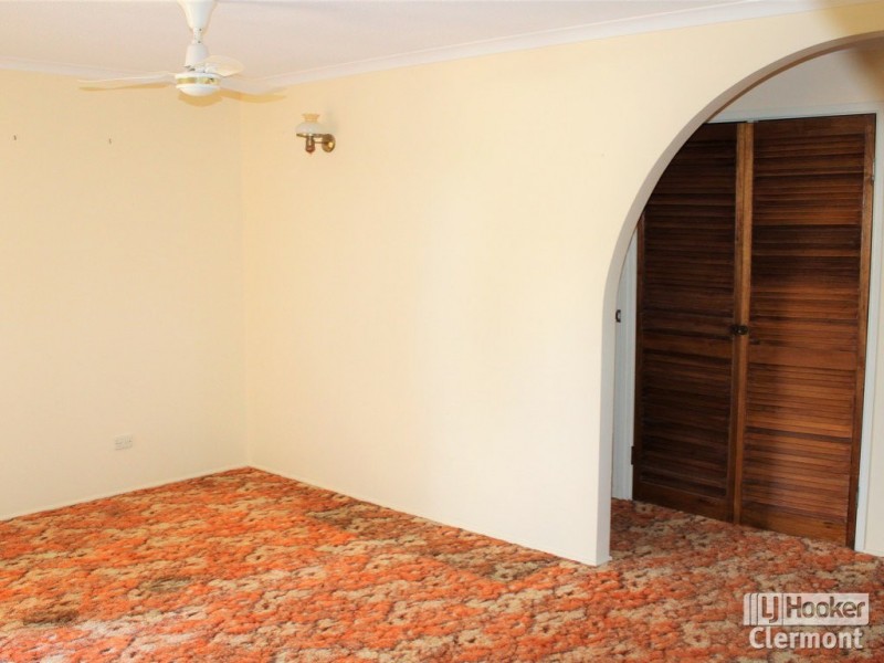 9 Blamey Street, Clermont QLD 4721