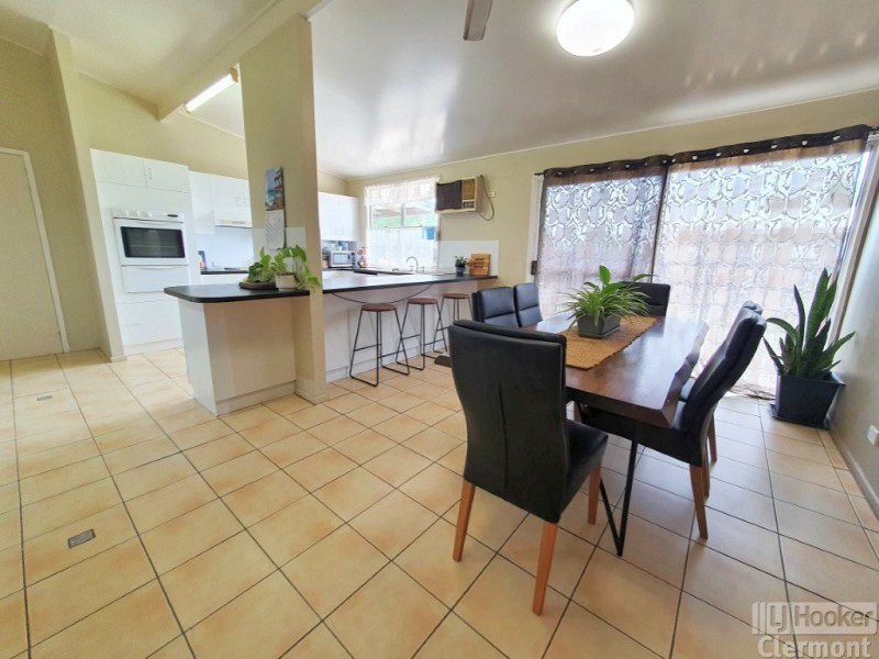 2 Daintree Street, Clermont QLD 4721
