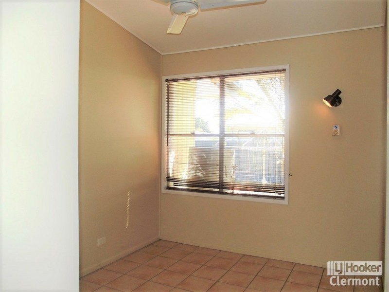 2 Daintree Street, Clermont QLD 4721