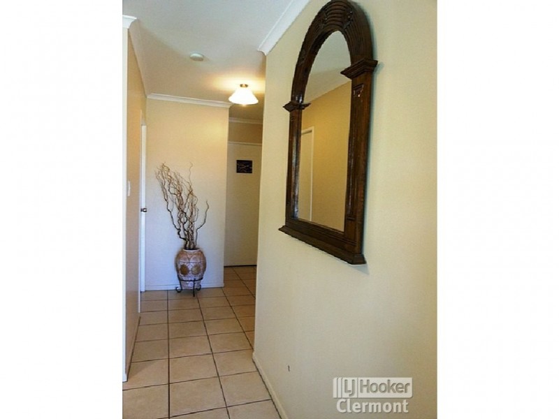 3 Collins Street, Clermont QLD 4721