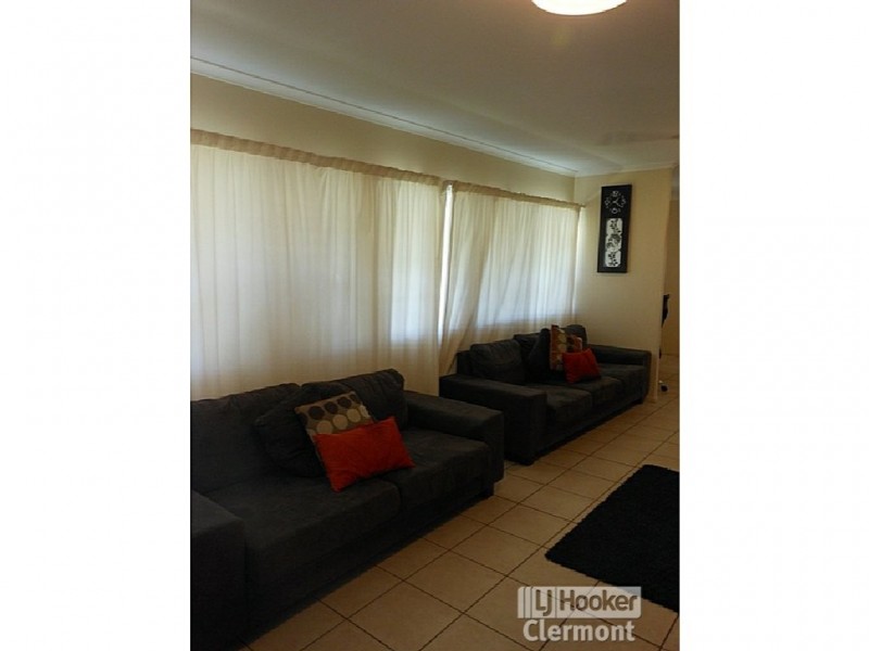 3 Collins Street, Clermont QLD 4721