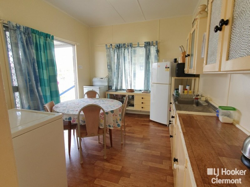 2 Kitchener Street, Clermont QLD 4721