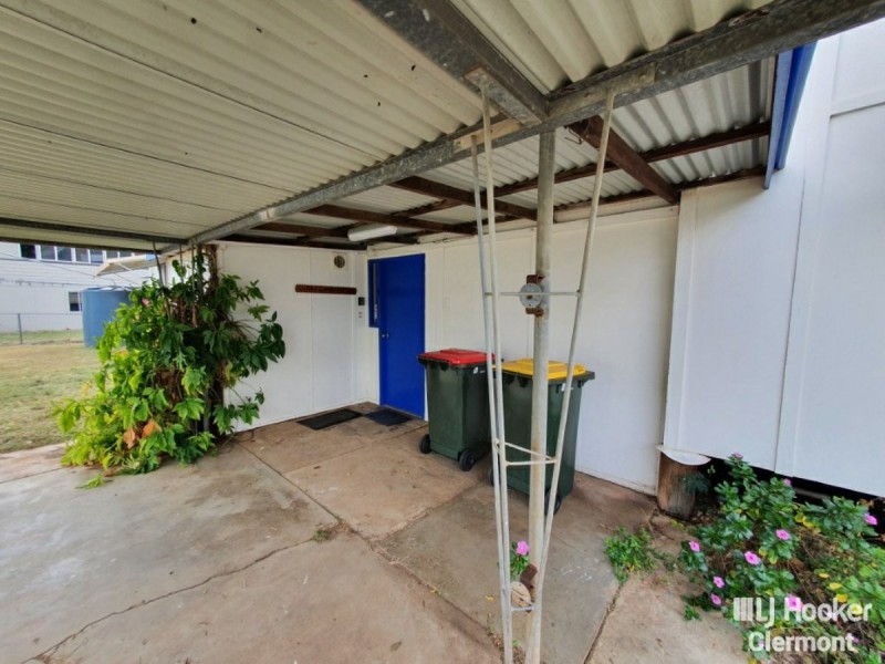 2 Kitchener Street, Clermont QLD 4721