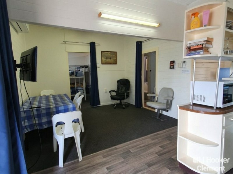 2 Kitchener Street, Clermont QLD 4721