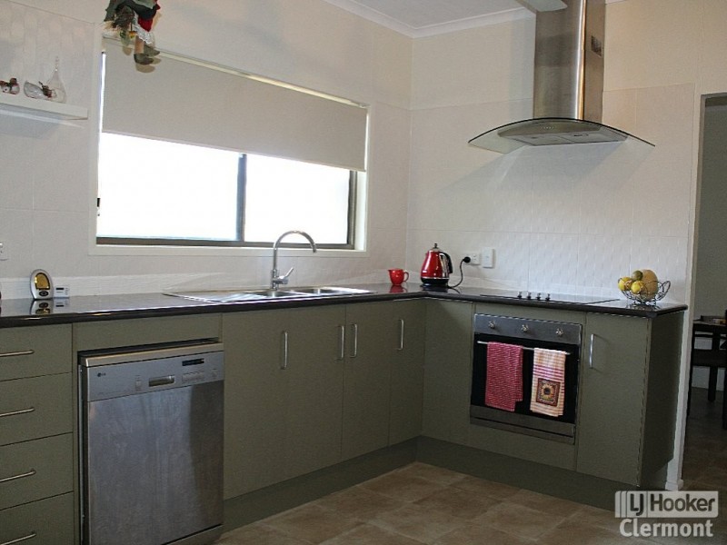 63 Carina Crescent, Clermont QLD 4721