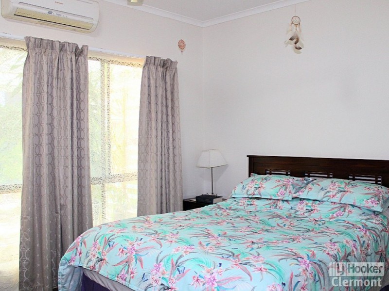 63 Carina Crescent, Clermont QLD 4721