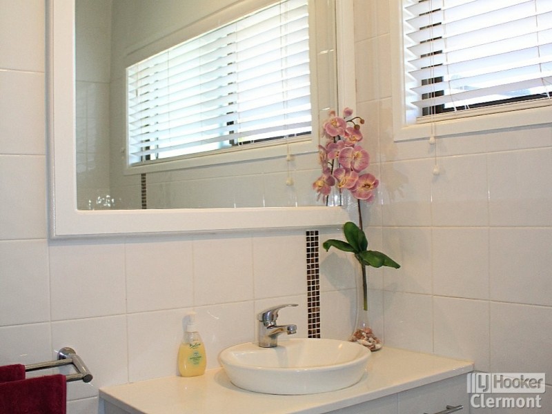 63 Carina Crescent, Clermont QLD 4721