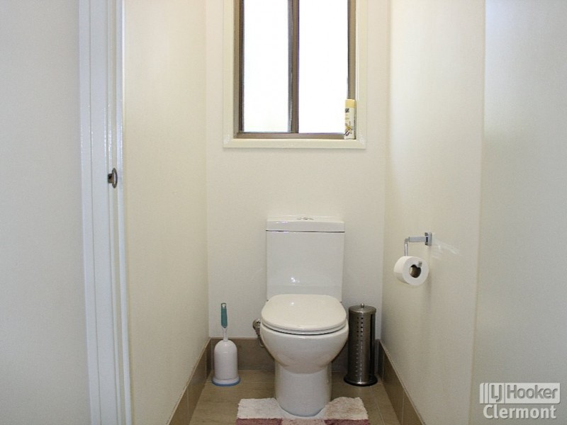 63 Carina Crescent, Clermont QLD 4721