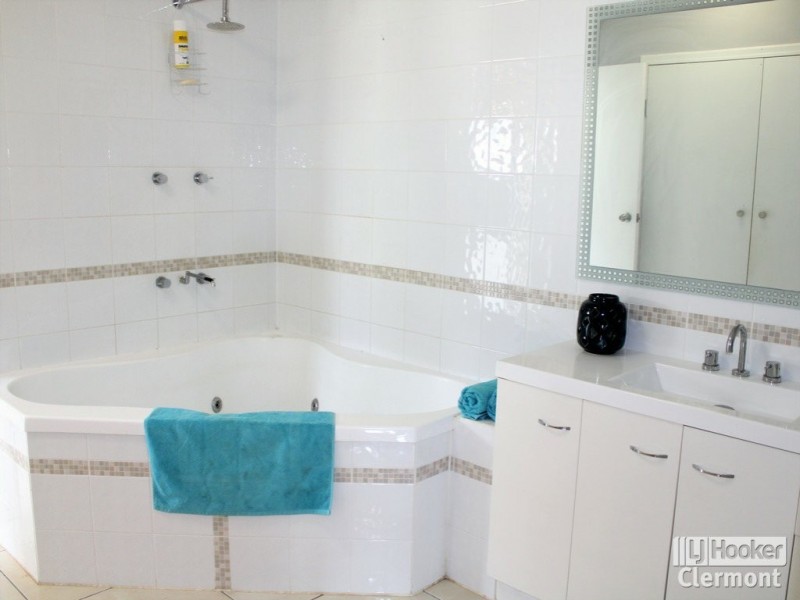 40 Monash Street, Clermont QLD 4721