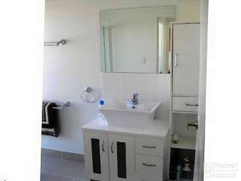 23 Monash Street, Clermont QLD 4721
