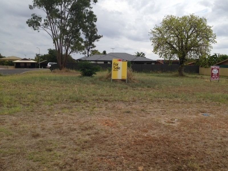 2 Cosgrove Court, Clermont QLD 4721