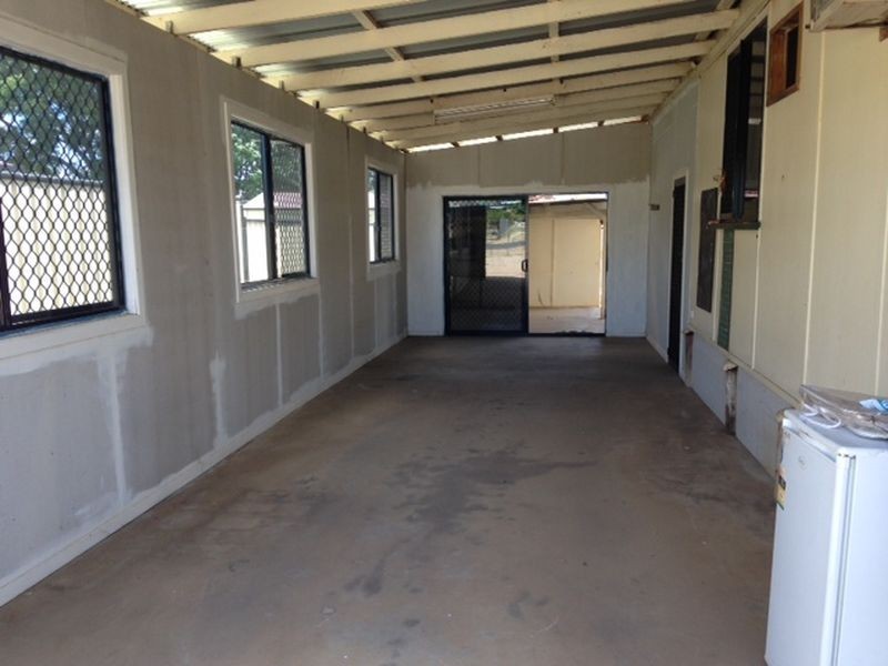 30 Jellicoe Street, Clermont QLD 4721