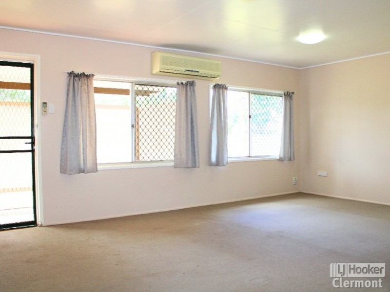 5 French Court, Clermont QLD 4721