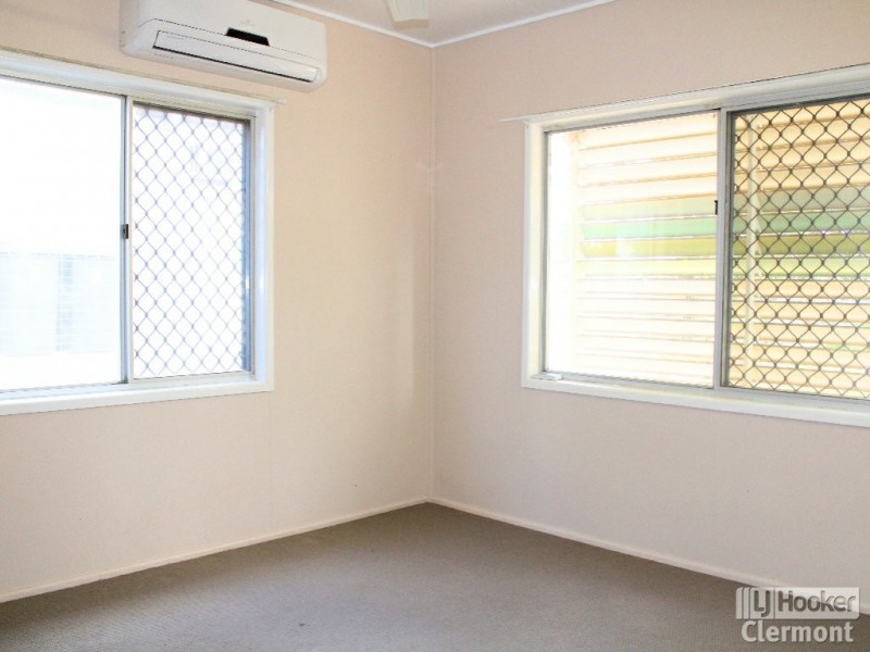 5 French Court, Clermont QLD 4721