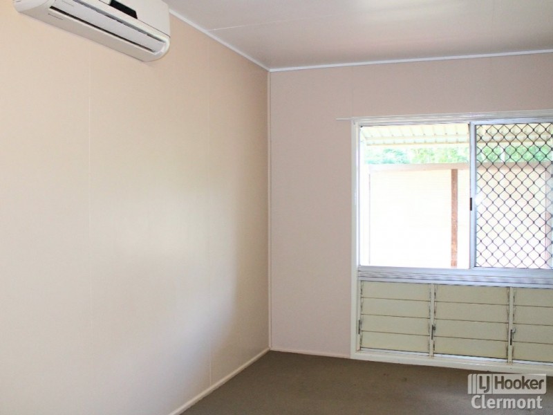 5 French Court, Clermont QLD 4721