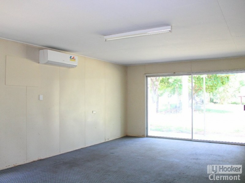 27 Beatty Street, Clermont QLD 4721