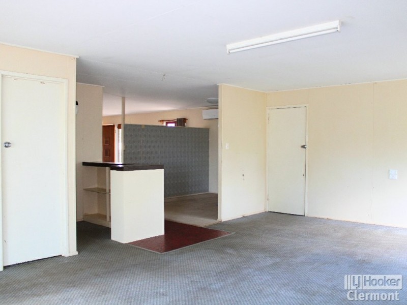 27 Beatty Street, Clermont QLD 4721