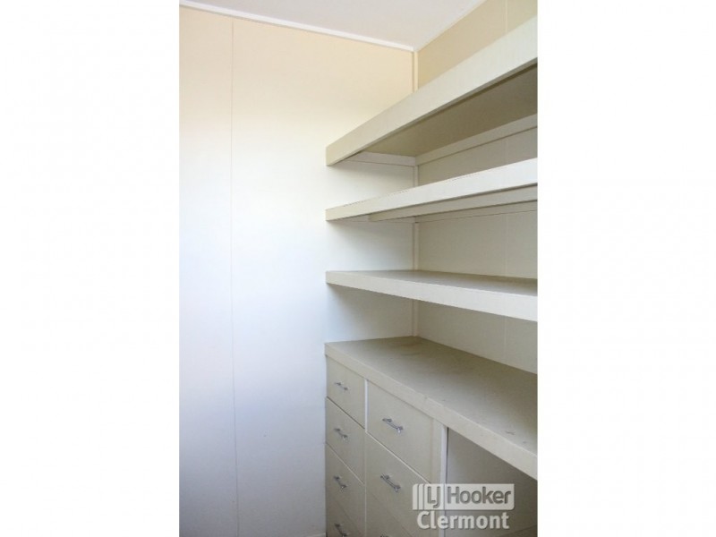 27 Beatty Street, Clermont QLD 4721